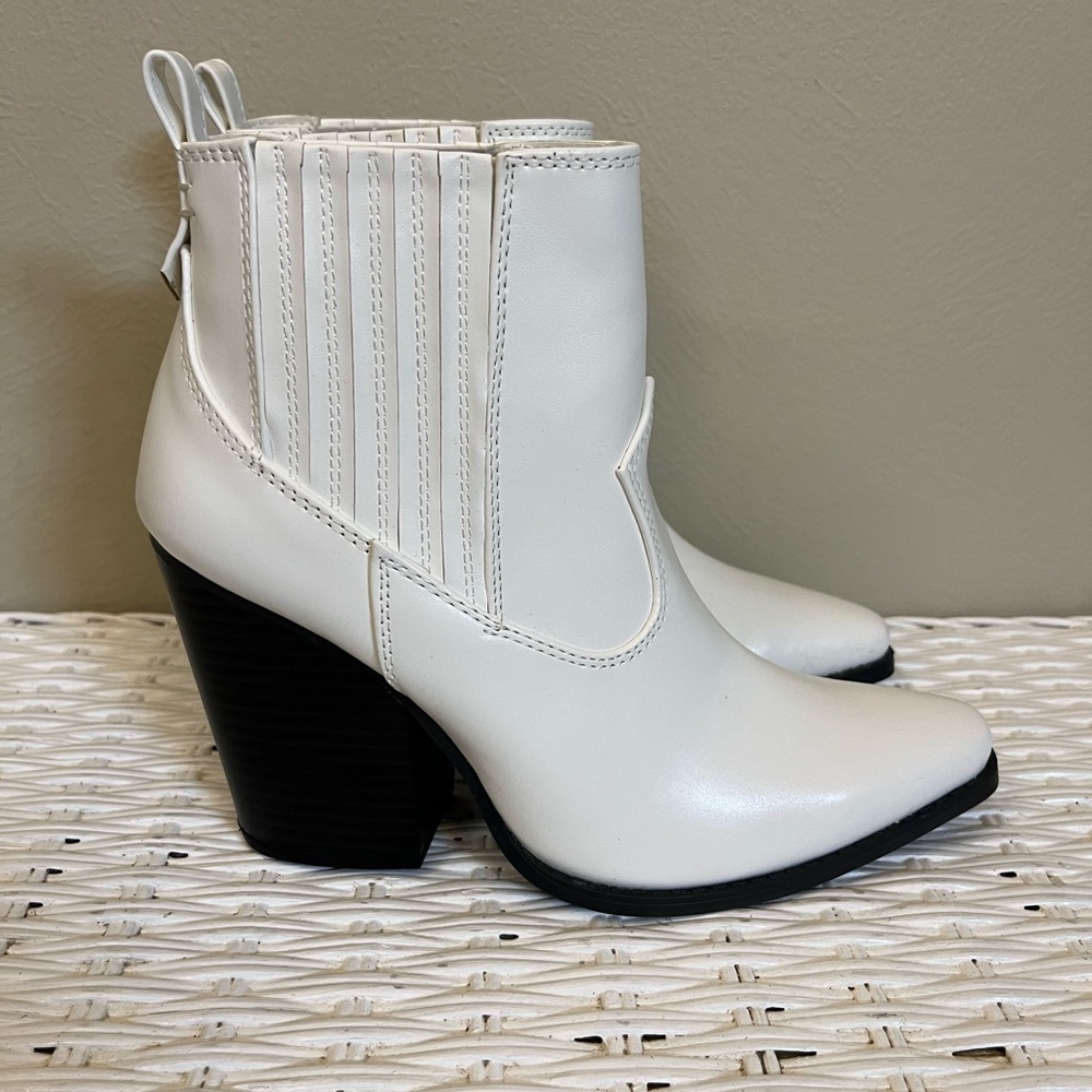 Qupid Western Style Ankle Boots